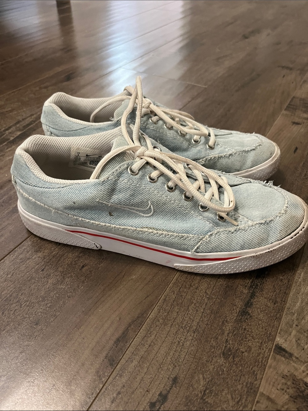 Vintage Nike Pale Blue Denim Low-Top Sneakers